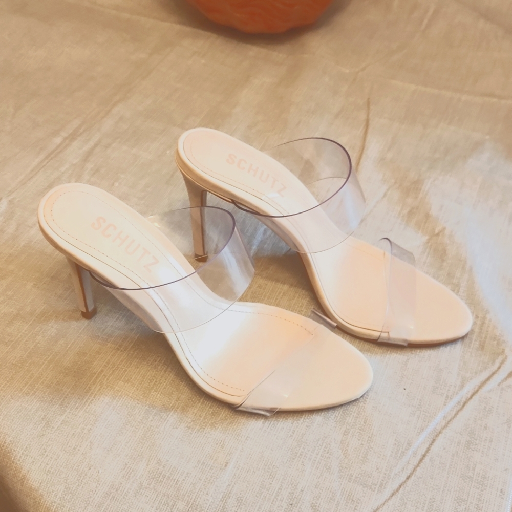 Clear strappy heels size 5 shultz, ariella sandal.